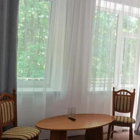 Мочари Hotel *